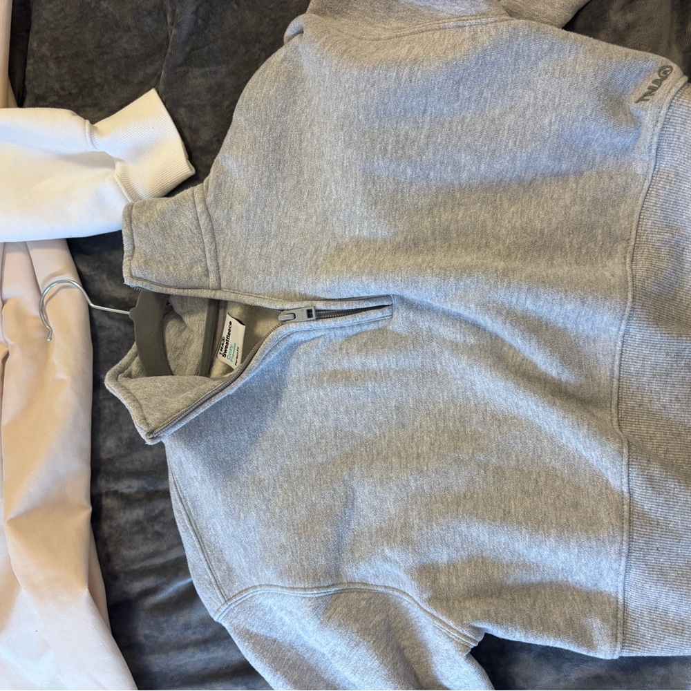 Gray Quarter-Zip Sweatshirt Aritzia